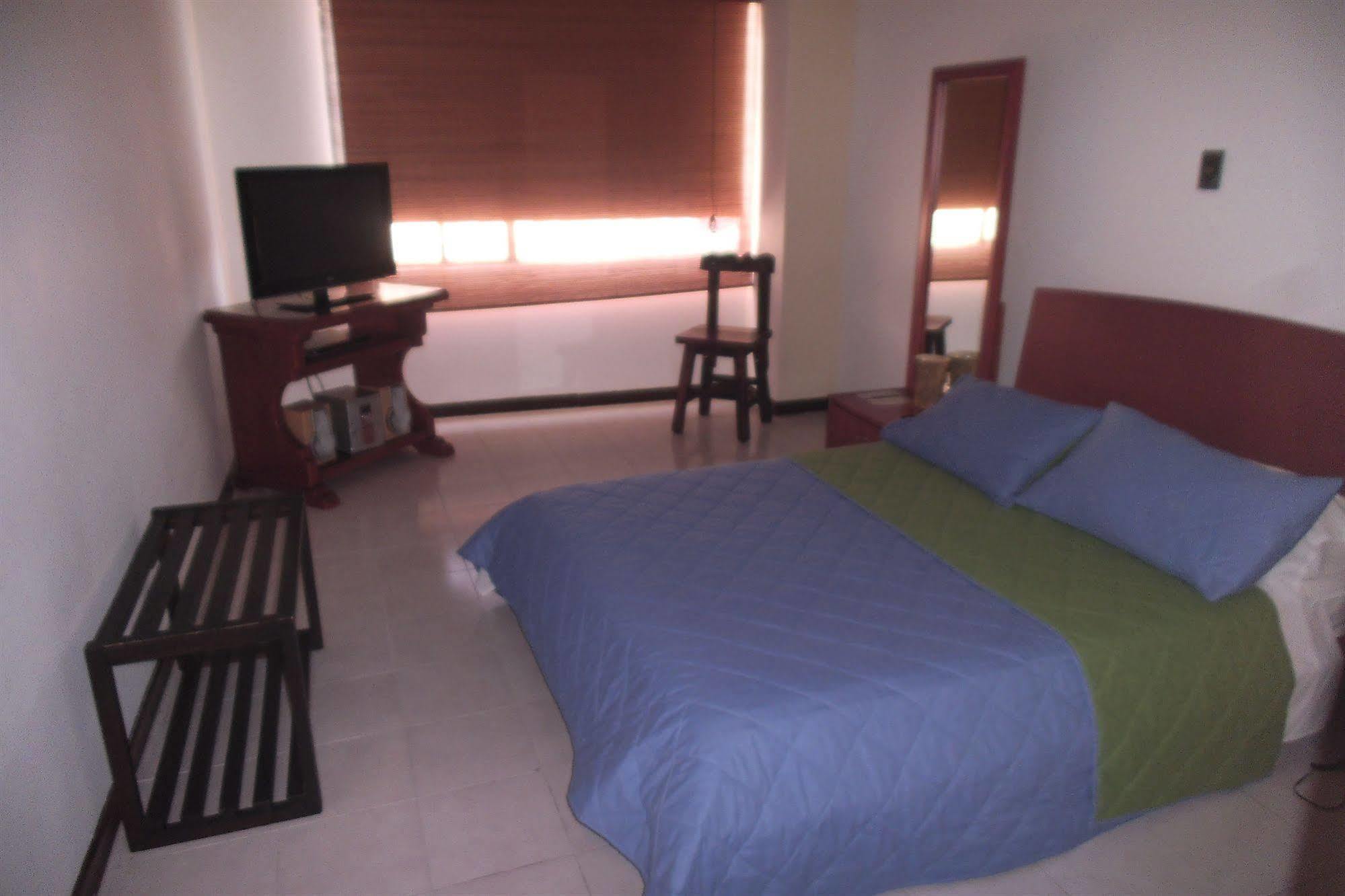 Hotel Don Gregorio Cartago Eksteriør billede