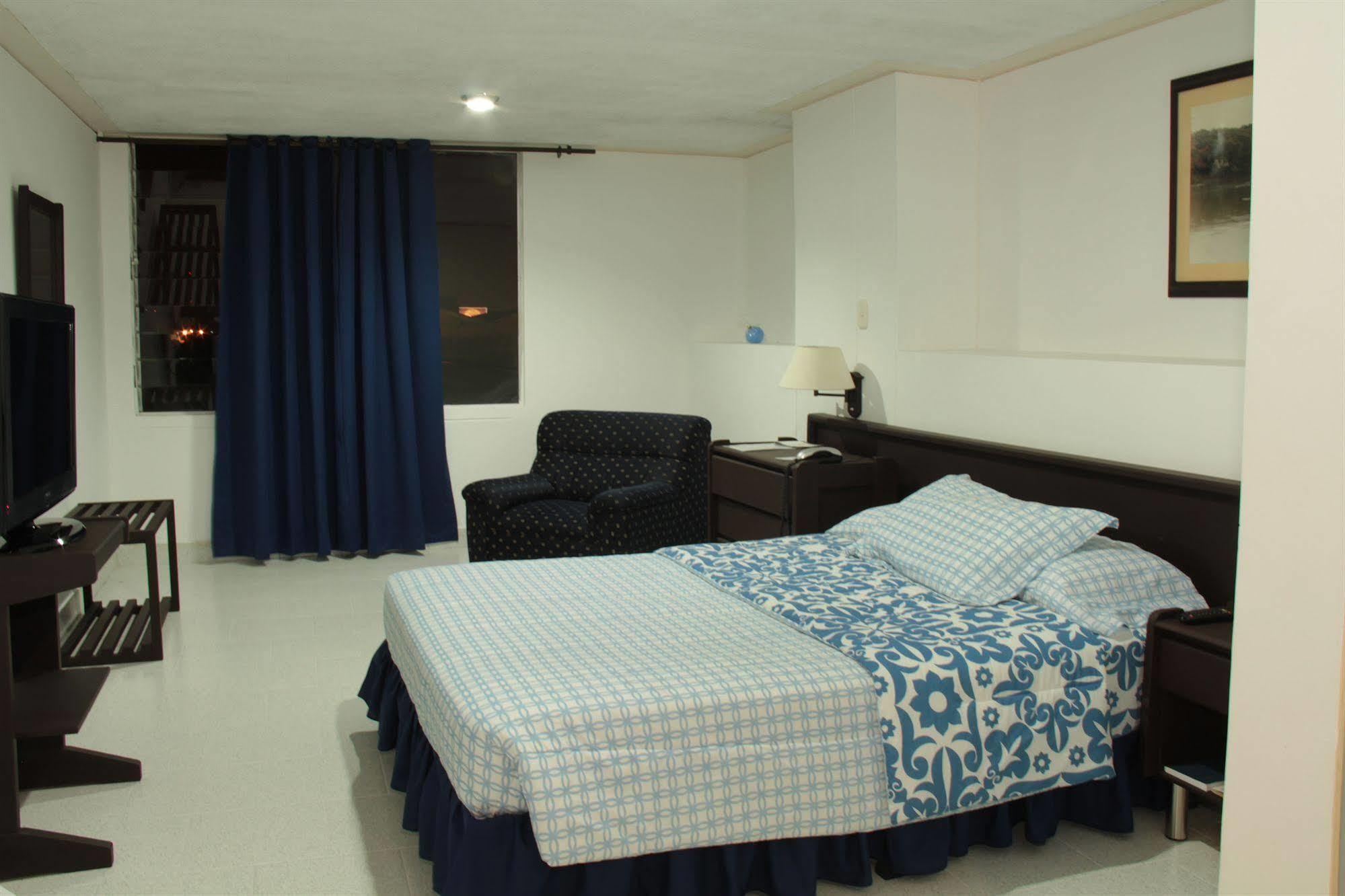 Hotel Don Gregorio Cartago Eksteriør billede